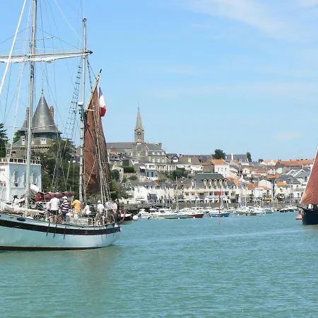 Nyaraló Maison Pour 6. 700m De La