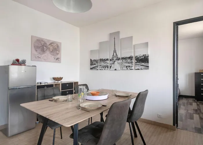 Vakantiehuis Maison Pour 6. 700m De La